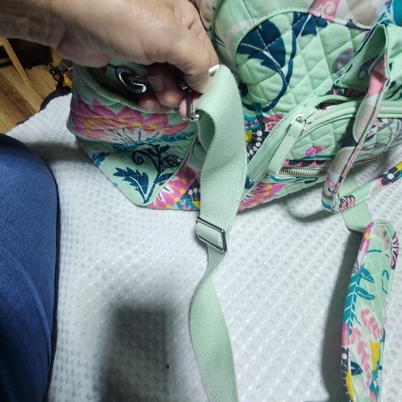 VERA BRADLEY EUC XL ICONIC WEEKENER CROSSBODY DUFFLE BAG - Picture 10 of 10